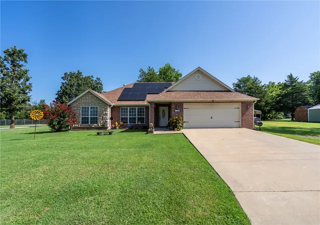 1st image of 1302 E Crawford St, Gentry, AR 72734 | MLS# 1355903