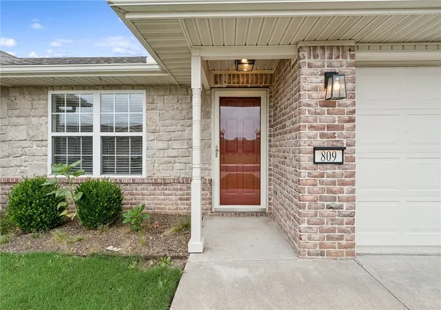 1st image of 809 N 20th St, Rogers, AR 72756 | MLS# 1356124