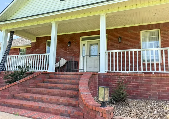 2nd image of 70 Walthall Rd, Russellville, AR 72802 | MLS# 1356158