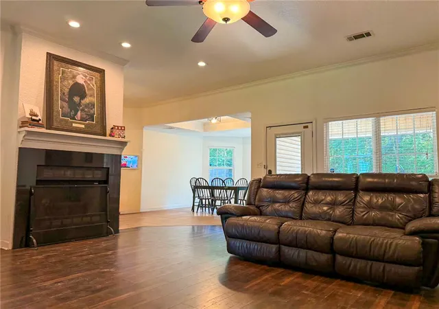 3rd image of 70 Walthall Rd, Russellville, AR 72802 | MLS# 1356158