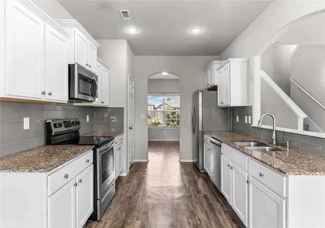 2nd image of 2503 Hickory Wood Ave, Lowell, AR 72745 | MLS# 1356147