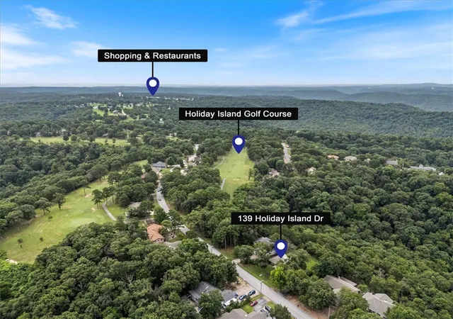 2nd image of 139 Holiday Island Dr, Holiday Island, AR 72631 | MLS# 1356243