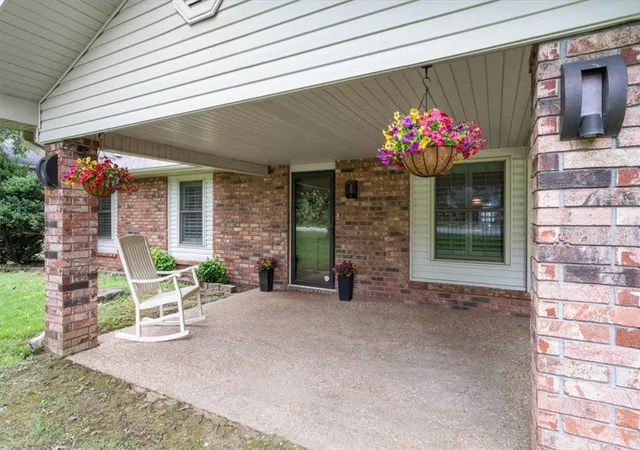 5th image of 139 Holiday Island Dr, Holiday Island, AR 72631 | MLS# 1356243