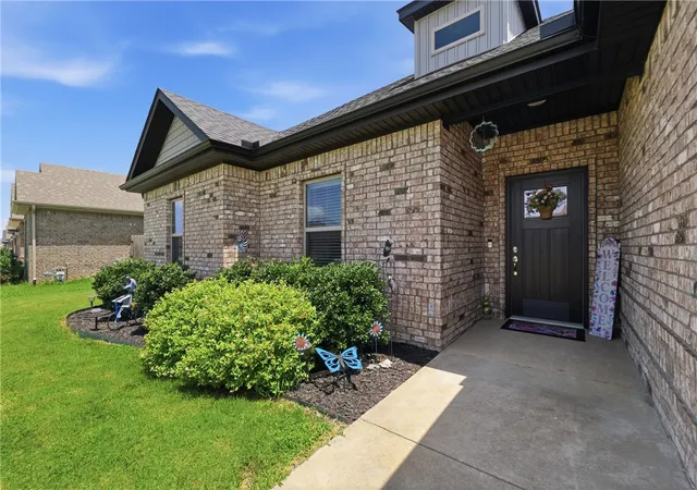 2nd image of 1012 Kimball Ln, Pea Ridge, AR 72751 | MLS# 1355261