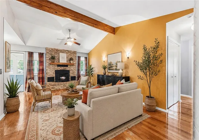 2nd image of 5 Clevedon Cir, Bella Vista, AR 72715 | MLS# 1356176