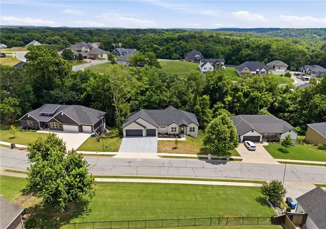 4th image of 1421 Lee St, Pea Ridge, AR 72751 | MLS# 1356247