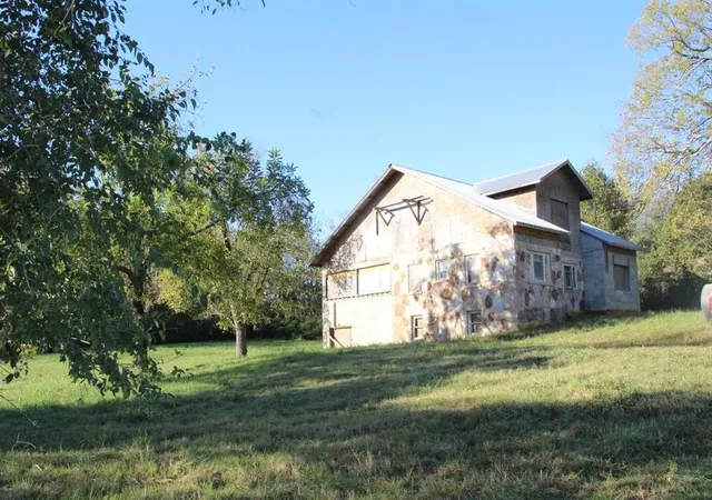 Photo 2 of Single family home for sale at 315 W 4th Street, Yellville, AR 72687 | MLS# 1356273 | Listing updated on 2026-07-22