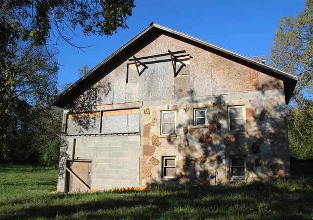 Photo 3 of Single family home for sale at 315 W 4th Street, Yellville, AR 72687 | MLS# 1356273 | Listing updated on 2026-07-22