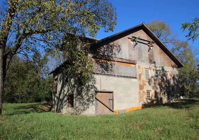 Photo 4 of Single family home for sale at 315 W 4th Street, Yellville, AR 72687 | MLS# 1356273 | Listing updated on 2026-07-22