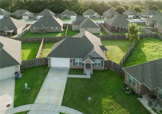 18th image of 2000 Greenwood Ct, Gentry, AR 72734 | MLS# 1356272