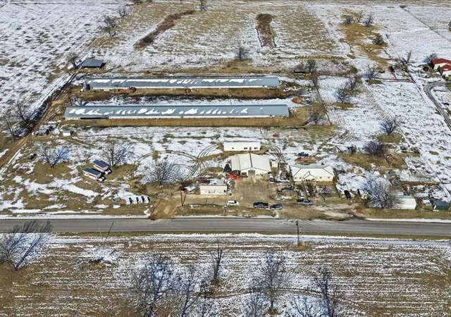 3rd image of 472589 E 660 (Chewy), Watts, OK 74964 | MLS# 1356277