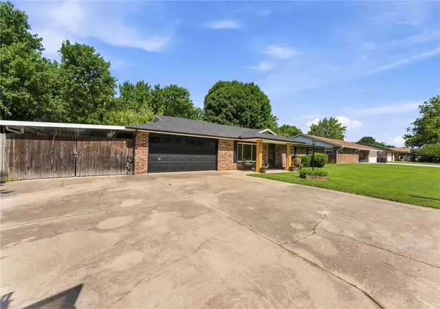 3rd image of 2304 Christine St, Springdale, AR 72762 | MLS# 1356241