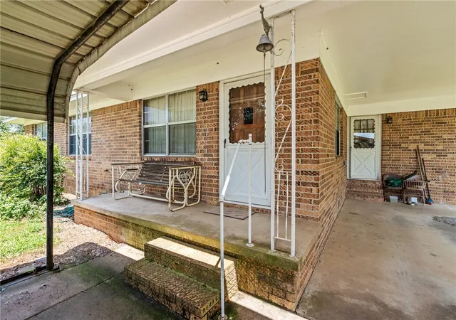 3rd image of 1304 N Main St, Mulberry, AR 72947 | MLS# 1356178