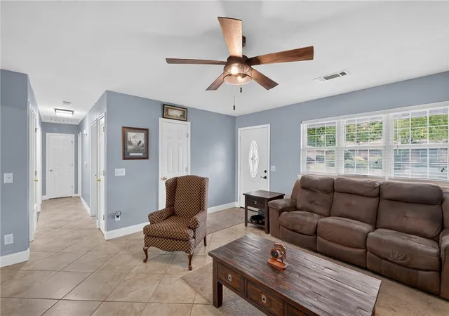 3rd image of 1103 White Rd, Springdale, AR 72762 | MLS# 1356194