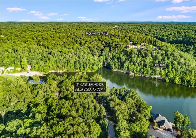 Photo 2 of Single family home for sale at 21 Castleford Dr, Bella Vista, AR 72714 | MLS# 1356382 | Listing updated on 2026-08-27