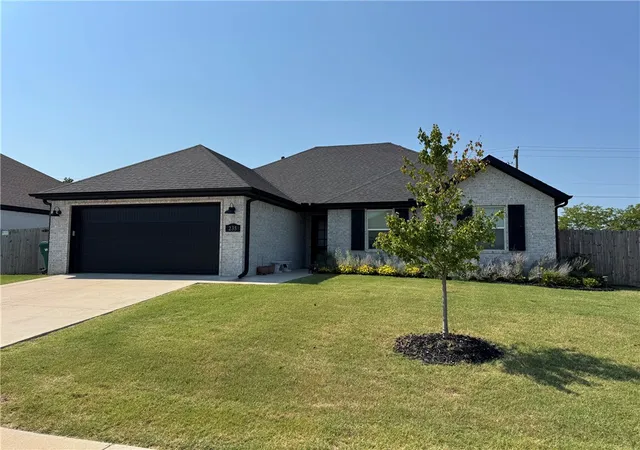 2nd image of 235 Idaho Ave, Farmington, AR 72730 | MLS# 1356439