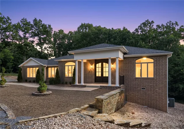1st image of 1 Barrow Cir, Bella Vista, AR 72715 | MLS# 1355939