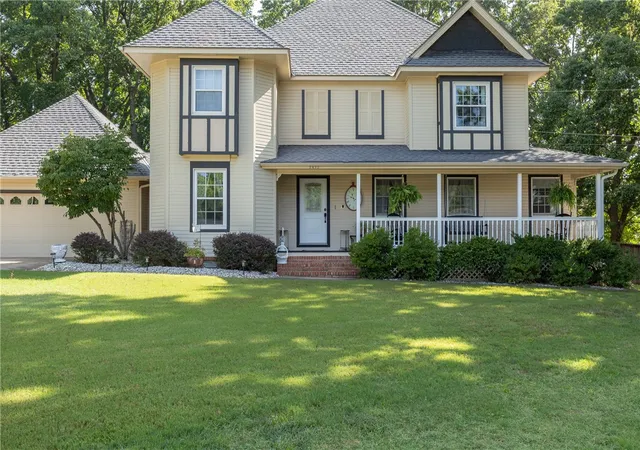 Photo 3 of Single family home for sale at 2490 E Camelot Pl, Fayetteville, AR 72701 | MLS# 1356447 | Listing updated on 2026-08-27