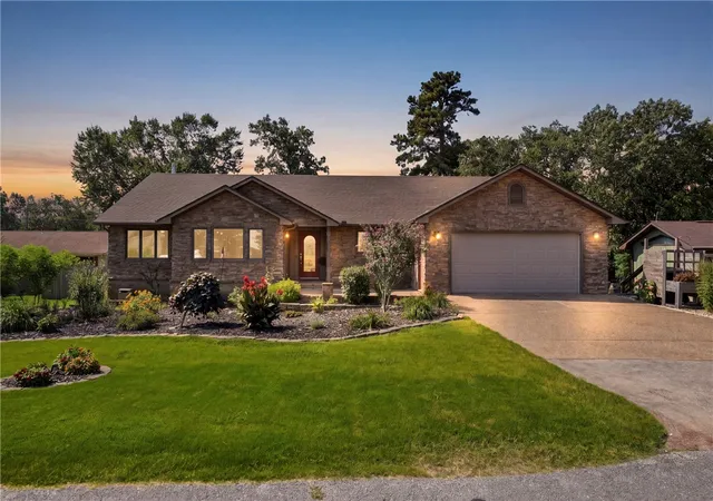 1st image of 24 Indian Wells, Holiday Island, AR 72631 | MLS# 1356456