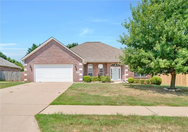 Homes for sale in Bentonville, AR | 3902 Sw Blackberry St, Bentonville, AR 72713 | MLS# 1356325