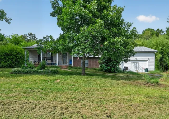 2nd image of 240 Ranchette Village Loop, Searcy, AR 72143 | MLS# 1356436