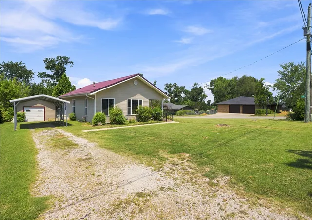 image of 1300 S 9th St, Rogers, AR 72756 | MLS# 1356414