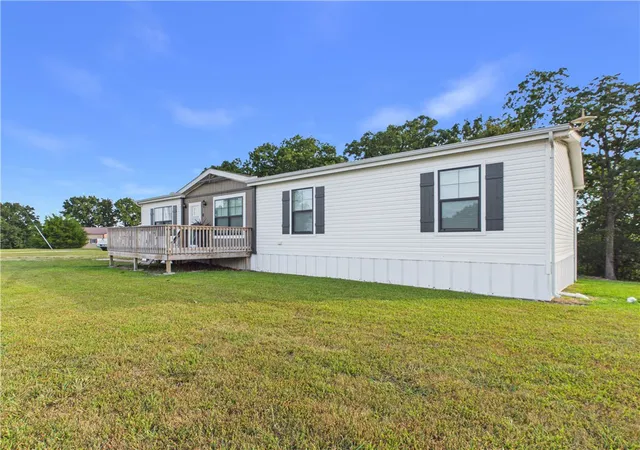 3rd image of 7689 Pine Meadows Dr, Omaha, AR 72662 | MLS# 1356373