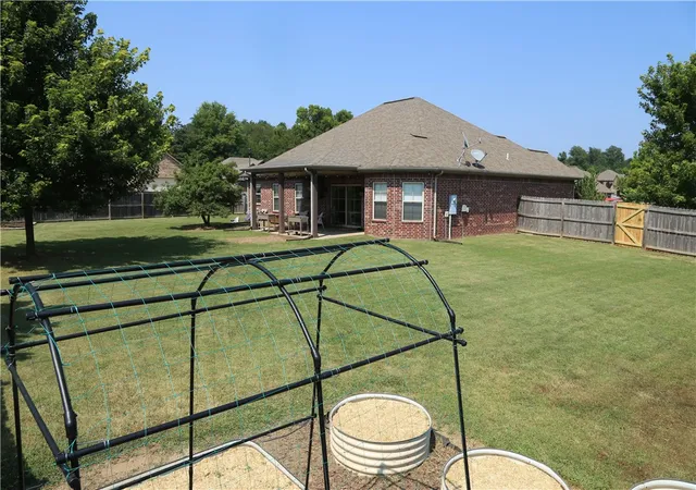 4th image of 2109 Quinlan Ave, Lowell, AR 72745 | MLS# 1356416