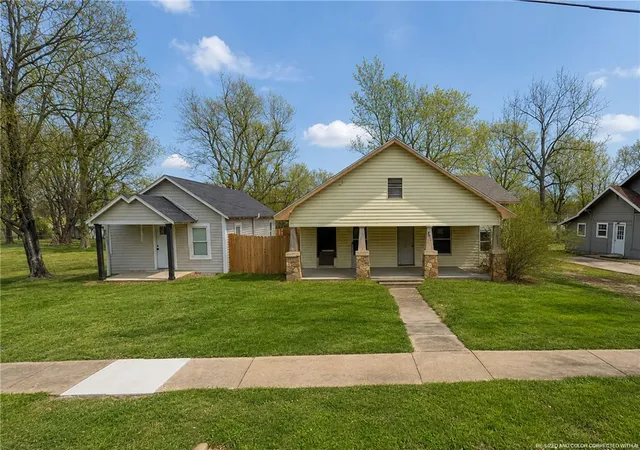 1st image of 302 & 304 N Main Ave, Lincoln, AR 72744 | MLS# 1356490