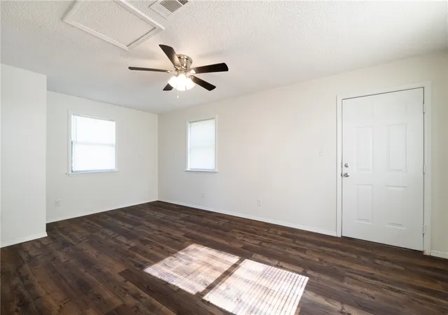 5th image of 1308 Oakland St, Clarksville, AR 72830 | MLS# 1356592