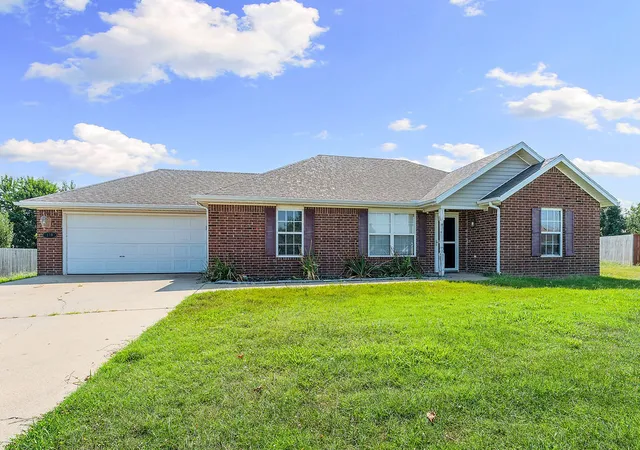 1st image of 170 Washburn Dr, Pea Ridge, AR 72751 | MLS# 1356511