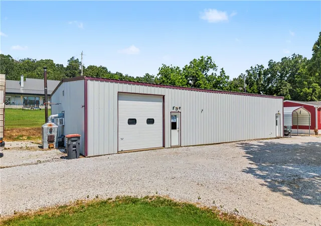 2nd image of 19025 Ar 127, Garfield, AR 72732 | MLS# 1356499