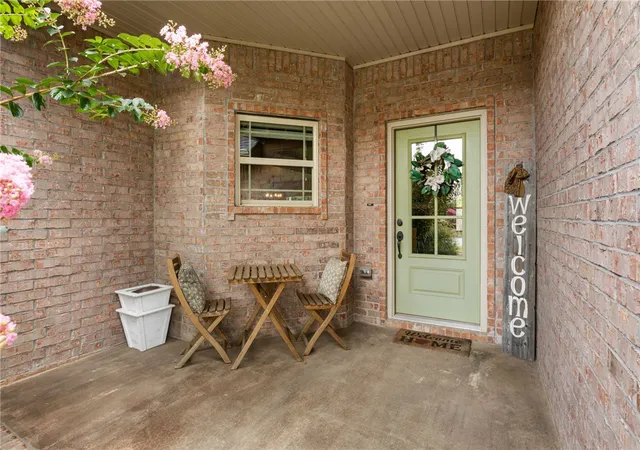 Photo 3 of Sale Pending at 1898 S Harding Pl, Fayetteville, AR 72701 | MLS# 1356612 | Listing updated on 2026-08-27
