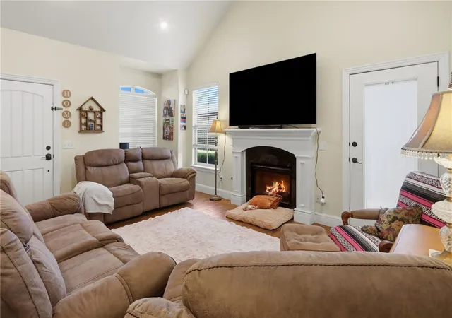 2nd image of 1607 Park St, Lowell, AR 72745 | MLS# 1356559