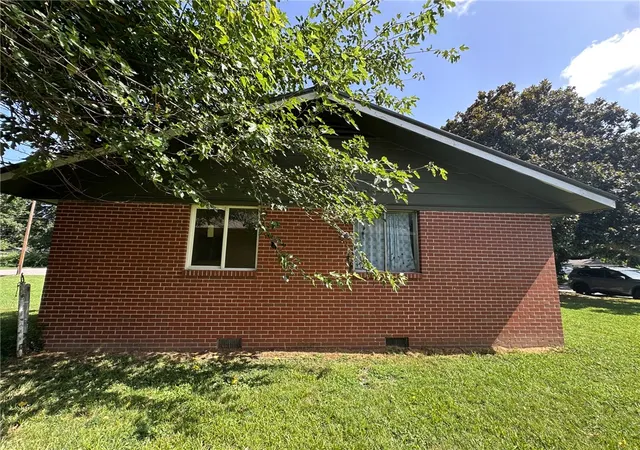 5th image of 708 Lawndale Dr, Springdale, AR 72764 | MLS# 1356553