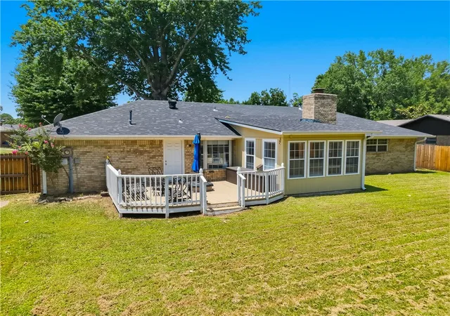 Photo 4 of Single family home for sale at 8217 Meadow Dr, Fort Smith, AR 72908 | MLS# 1356603 | Listing updated on 2026-09-16