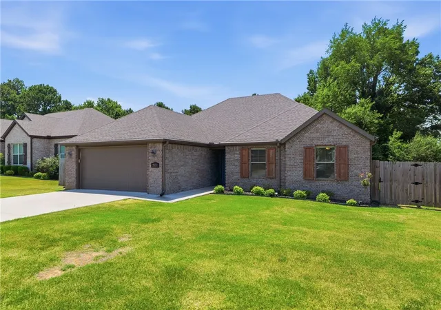 3rd image of 7819 Longspur Ave, Springdale, AR 72762 | MLS# 1356647