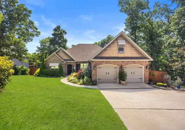 1st image of 24 Granshire Dr, Bella Vista, AR 72714 | MLS# 1356354