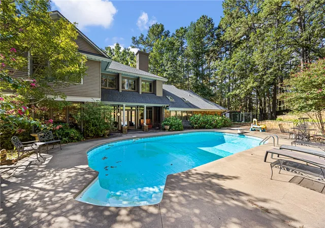 Photo 2 of Single family home for sale at 407 Dove Pl, Russellville, AR 72802 | MLS# 1356475 | Listing updated on 2026-10-06