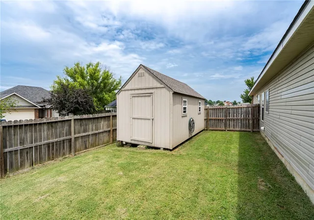 25th image of 804 Gail Dr, Siloam Springs, AR 72761 | MLS# 1356608