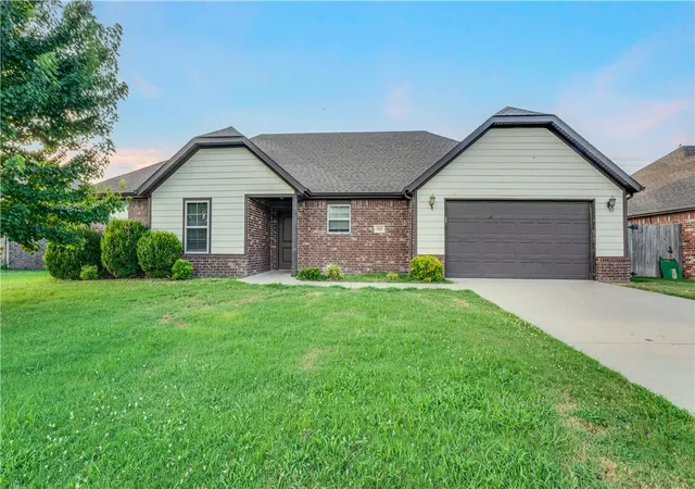 1st image of 421 Capri St, Centerton, AR 72719 | MLS# 1356673