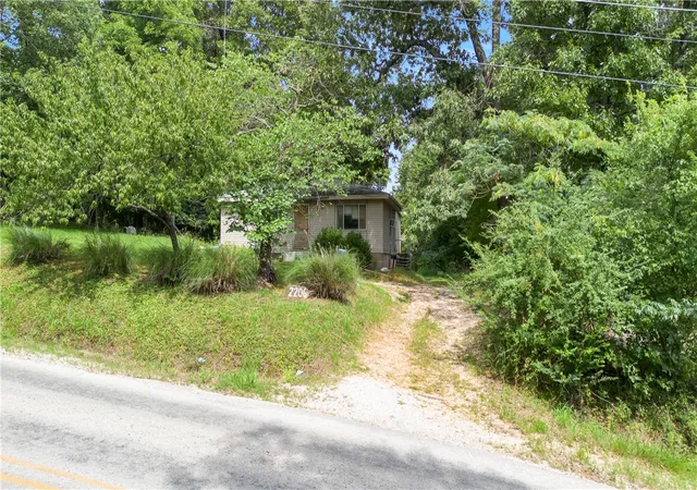 1st image of 2206 N Double Springs Rd, Fayetteville, AR 72704 | MLS# 1356666