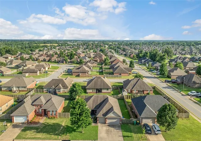23rd image of 410 Torino Pl, Centerton, AR 72719 | MLS# 1356661