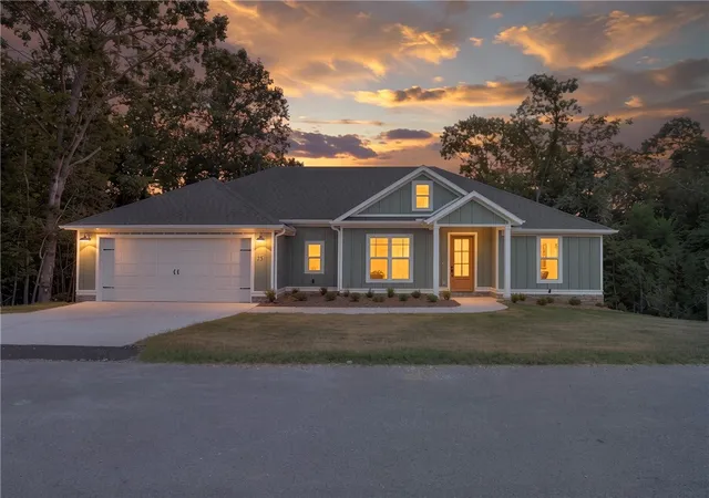2nd image of 25 Roxburgh Dr, Bella Vista, AR 72715 | MLS# 1356682