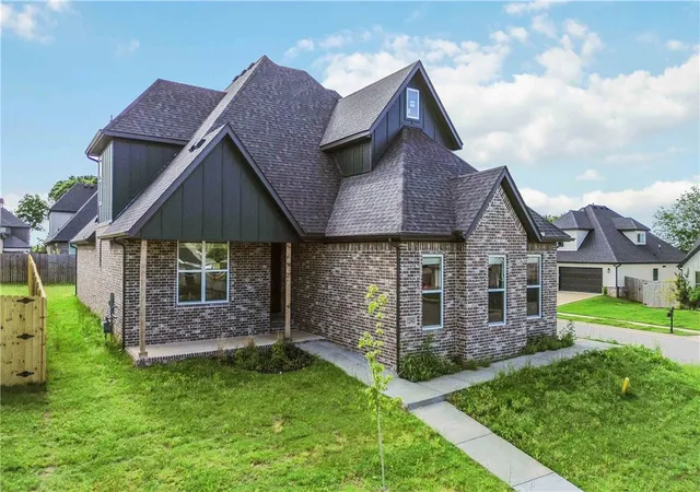 Photo 35 of Single family home for sale at 1240 Mammoth St, Bentonville, AR 72713 | MLS# 1356724 | Listing updated on 2026-07-27