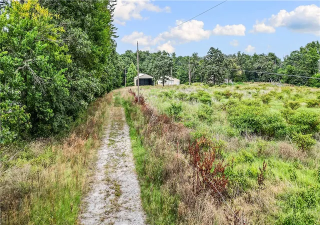 3rd image of 9632 Ruby Hall Rd, Gentry, AR 72734 | MLS# 1355985