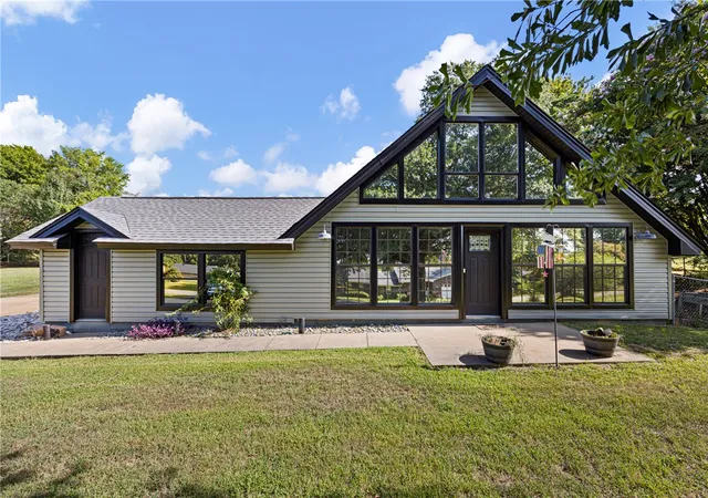 Photo 1 of Single family home for sale at 2812 W 17th Street, Russellville, AR 72802 | MLS# 1356733 | Listing updated on 2026-07-26