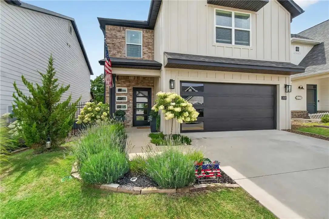 Single family home for sale at 2404 SW Poppy St, Bentonville, AR 72713 | MLS# 1356391