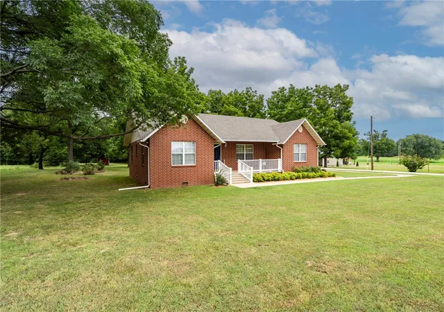 33rd image of 21230 Shady Grove Rd, Siloam Springs, AR 72761 | MLS# 1355772