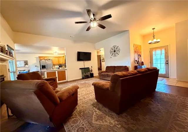 5th image of 215 Elizabeth, Huntsville, AR 72740 | MLS# 1356757